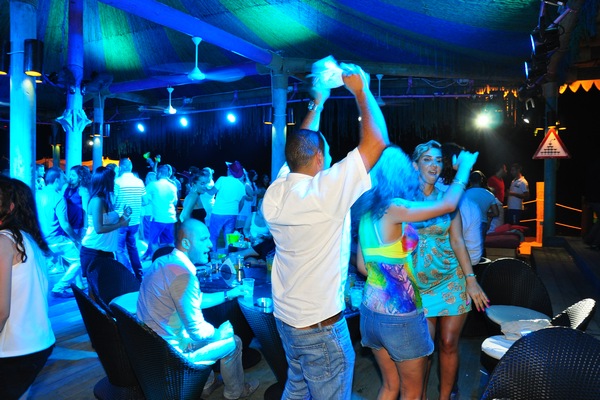 Saturday Night Fever At Edde Sands